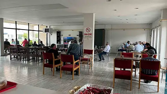 Yazın vazgeçilmez durağı: Emekliler Kafeteryaları