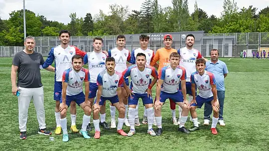 Yeni Esenspor 3 puanı 4 golle aldı