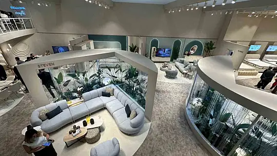 Yeni sezon koleksiyonlarıyla Bellona, Uluslararası Mobilya Fuarı'nda yoğun ilgi gördü