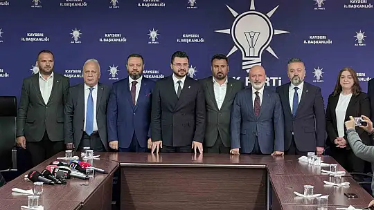 Yeniden Refah Partisi'nden istifa eden 4 meclis üyesi AK Parti'ye geçti