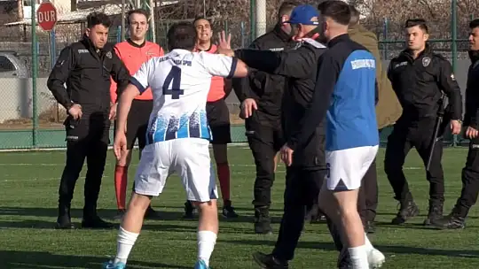 Yeşil sahalarda uçan tekmeler konuştu
