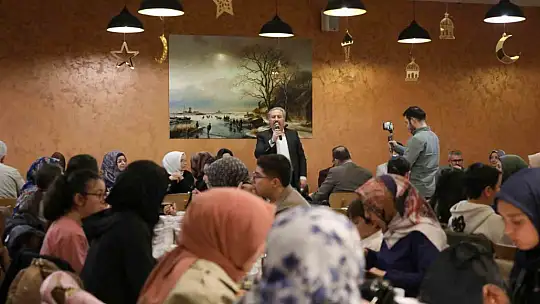 Yetim ve öksüz çocuklar Başkan Palancıoğlu ile iftar yaptı