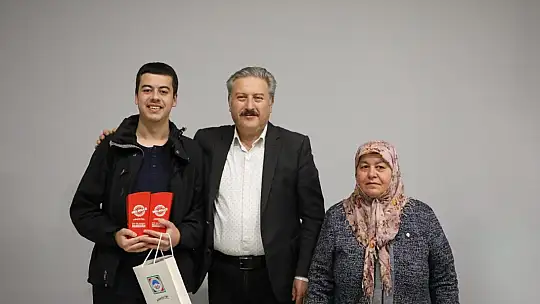 Yetim ve öksüz çocuklar Başkan Palancıoğlu ile iftar yaptı