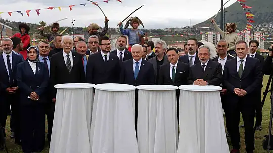 Yıldırım: 'Türkistan bölgesindeki bazı ülkelerin Kiril alfabesini kullanması işimizi zorlaştırıyor'