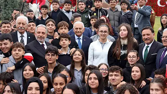 Yıldırım: 'Türkistan bölgesindeki bazı ülkelerin Kiril alfabesini kullanması işimizi zorlaştırıyor'