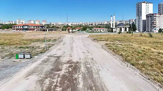 Yıldırım Beyazıt Mahallesi yeni yollarla daha da güzelleşiyor