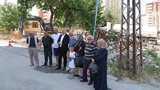 Yıldırım Beyazıt'ta 9 gecekondu kaldırılarak yerini park alanına bıraktı