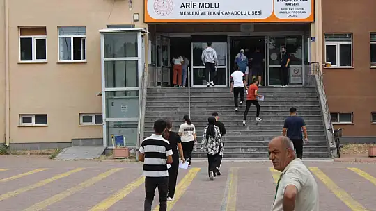 YKS'nin ikinci oturumu başladı