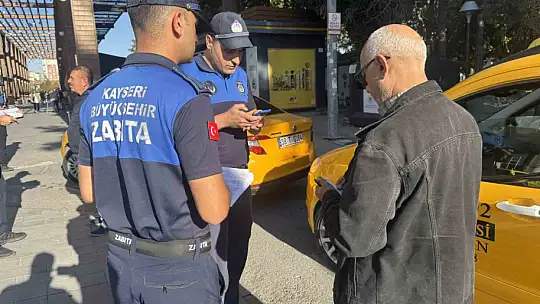 Zabıtadan taksi ve duraklarına yönelik denetim
