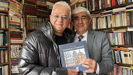 Zafer Algöz'den Sahaaflar Çarşısı'na tam not