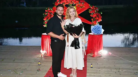 Zamantı Irmağı'nda sürpriz evlilik teklifi