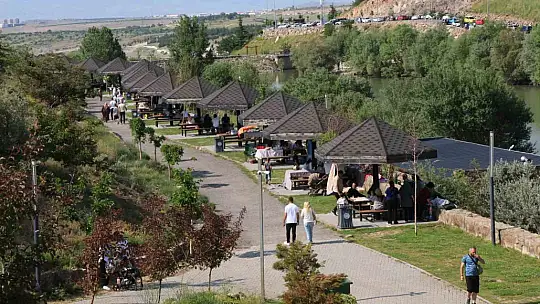 Zincidere Mesire Alanı bayramın gözde mekanı oldu