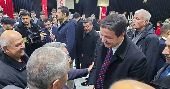 Arıkan, memleketinde bayramlaşma törenine katıldı