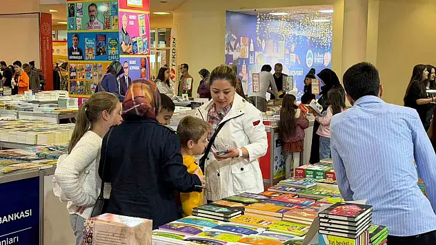 8. Kayseri Kitap Fuarı'na son iki günde yoğun ilgi