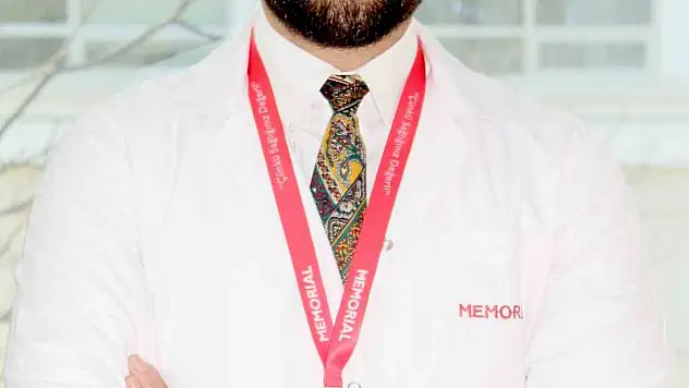 Altın iğneyle daha canlı bir cilde sahip olabilirsiniz