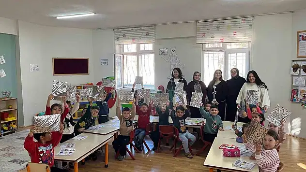 Ana sınıfı öğrencileri geri dönüşüm hakkında bilgilendirildi