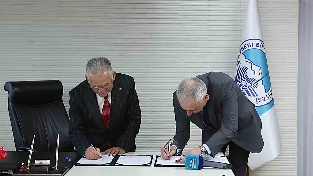 Başkan Büyükkılıç, Kartal Katlı Kavşağı için besmeleyi çekti, imzayı attı