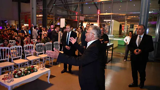 Başkan Büyükkılıç'tan bilime ve tarihe iz bırakan açılış