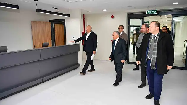 Başkan Büyükkılıç'tan Saffet Arslan Palyatif Bakım Merkezi'ne yakın takip