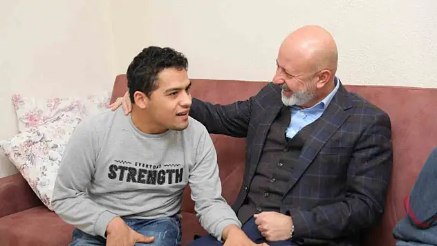 Başkan Çolakbayrakdar: 'Her bir hemşehrimizin hayatına dokunacak hizmetler üretiyoruz'