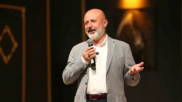 Başkan Çolakbayrakdar: 'Sıra dışı, farklı hizmetlerle vatandaşımızın yanındayız'