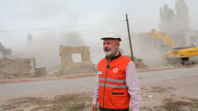 Başkan Çolakbayrakdar: 'Türkiye'de kendi imkânlarıyla dönüşüm yapan tek belediyeyiz'