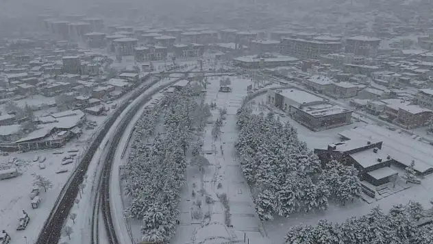 Başkan Özdoğan: 'Kar rahmettir, tüm ekiplerimizle sahadayız'