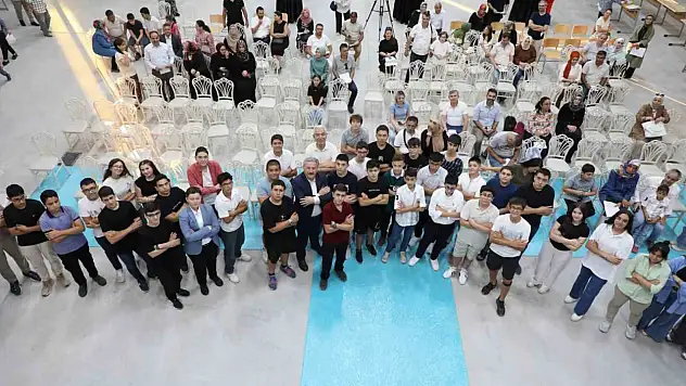 Başkan Palancıoğlu Havacılık Lisesi'nin yeni öğrencileriyle tanıştı