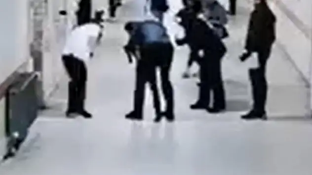 Boğazına cisim kaçan öğrenciyi, öğretmen Heimlich manevrasıyla kurtardı