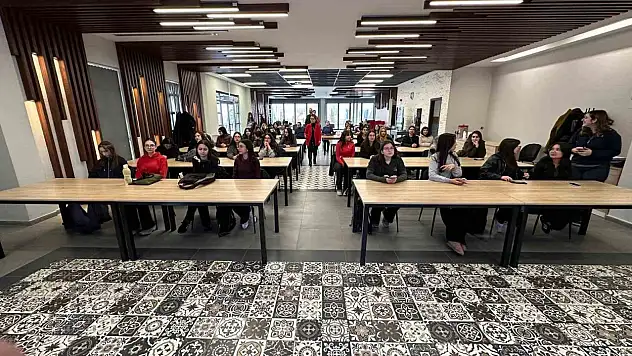 Büyükşehirin Bilişim Akademisi, Scientix 2026'ya ev sahipliği yaptı: Geleceğin kodlarını kadınlar yazıyor