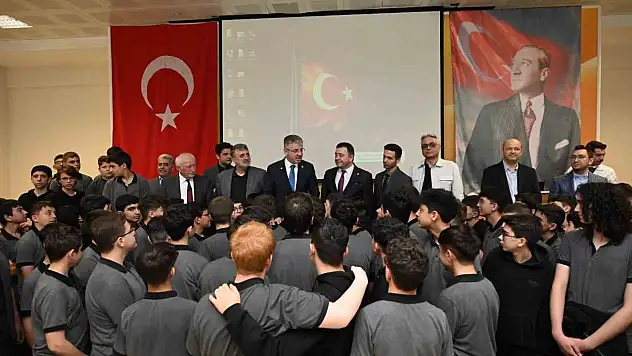 Çopuroğlu, Kariyer Günleri'nde öğrencilerle buluştu