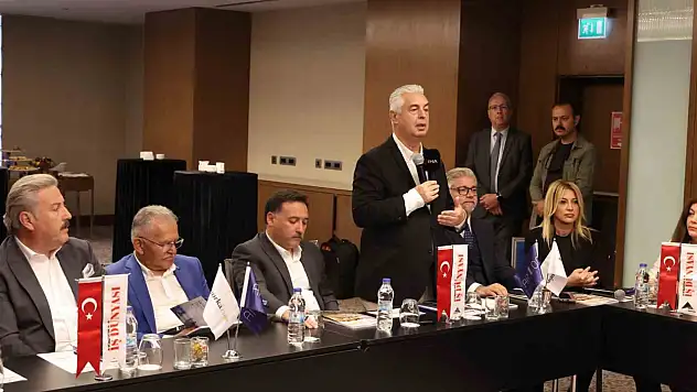 Ekonomiye Yön Verenler Zirvesi Kayseri'de yoğun katılımla gerçekleştirildi