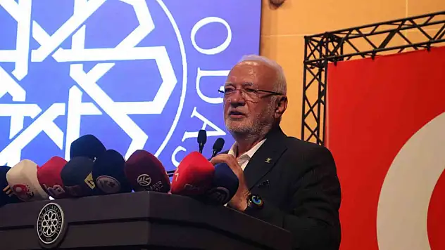 Elitaş: 'Bazı partilerin Meclis'te etnik kimlikten dolayı hamaset duyguları ile hepimizin duygularını kabartan söylemlerine artık 'dur' deme zamanı geldi'