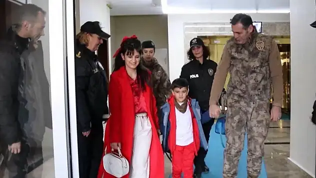 Emniyet müdüründen yürek ısıtan hareket