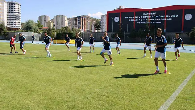 Erciyes 38 FK'da iki gün izin