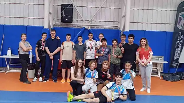 ERVA Spor Okulları, kürsüye ambargo koydu