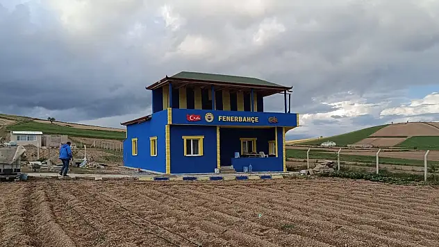 Fenerbahçe taraftarı, hayalini kurduğu evi yaptı