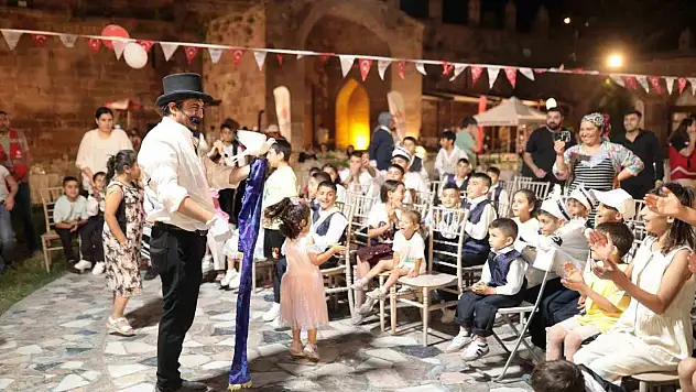 Kadim vakıf geleneği tarihi Kervansarayda yaşatıldı
