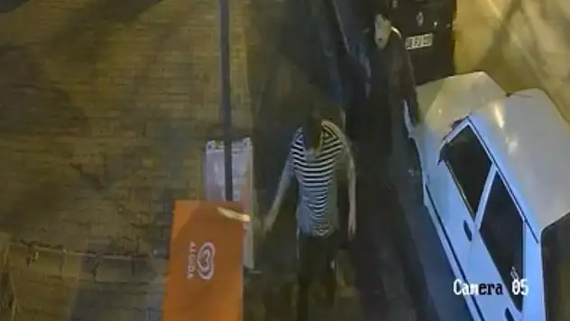 Kayseri'de 2 kişinin yaralandığı bıçaklı kavga kamerada