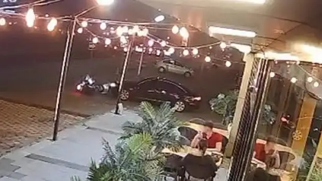 Kayseri'de bir garip kaza, motosiklet kendisine yol veren otomobile çarptı: 1 yaralı