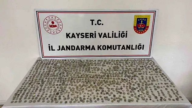 Kayseri'de Helenistik döneme ait bin 291 adet sikke ele geçirildi: 1 gözaltı