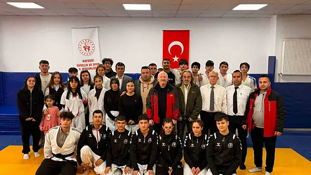 Kayseri'de Jujitsu sporcuları 2026 startını verdi
