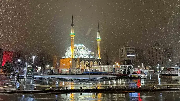 Kayseri'de kar yağışı etkili oldu