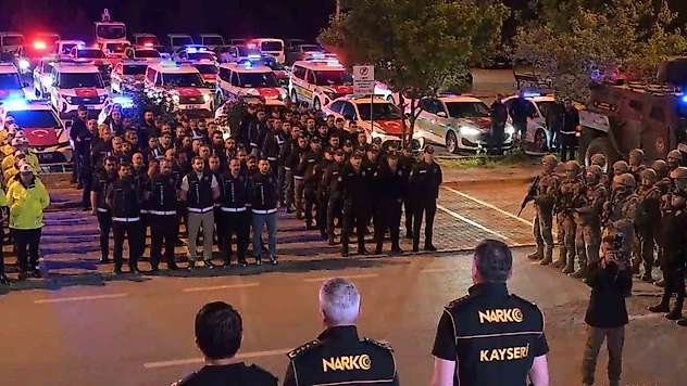 Kayseri polisi tarihi operasyona bu sözlerle başladı: 'Bugün Kayseri'nin huzuru, asayişi ve güvenliği açısından tarihi bir gün'