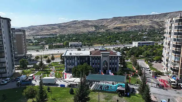 Kocasinan İlçe Halk Kütüphanesi'ne coşkulu açılış