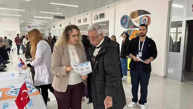 Kolon kanserine 'kolonoskopi' önerisi