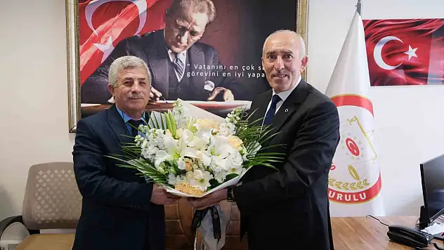 Mazbatayı alan Odakır: 'Hizmetlerimizle konuşulmaya devam edeceğiz'