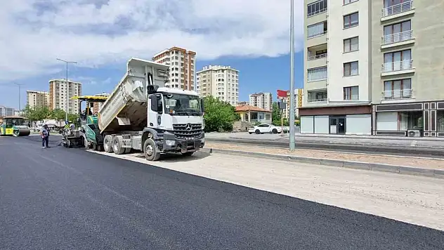 Melikgazi Belediyesi, Yıldırım Beyazıt Mahallesi'ne yaptığı yeni yol ile ulaşımı rahatlatacak