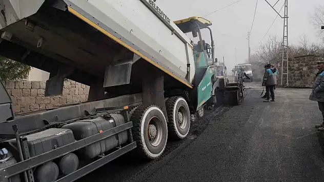 Melikgazi Belediyesi, yol çalışmaları ile ulaşımı daha konforlu hale getiriyor