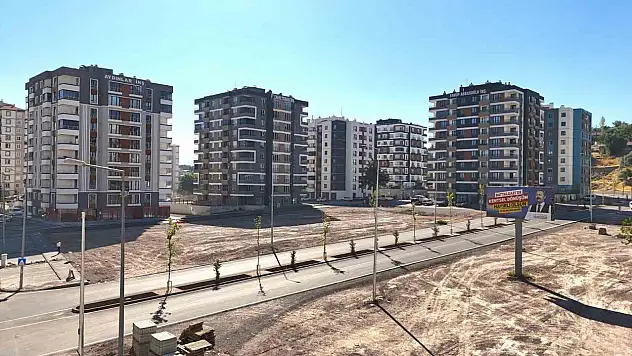 Melikgazi'de dönüşüm devam ediyor, modern daireler sahiplerini buluyor